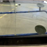 Autoklaasi vahetuseks valmis uus esiklaas pukkidel.